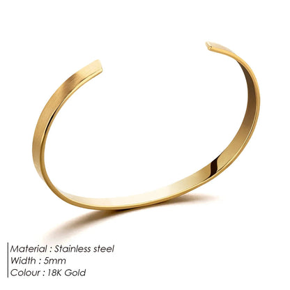 Minimal Paragraph Bracelet